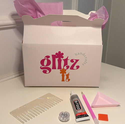 Comb bedazzle sit